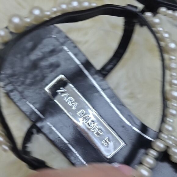 Zara Black Sandals with Metallic Embellishments - Picture 4 of 7
